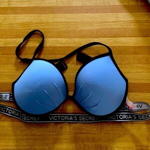 Victoria secret Padded VS Bra with straps